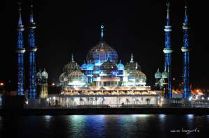 cyristal-mosque-in-kuala-terengganu-malaysia-night